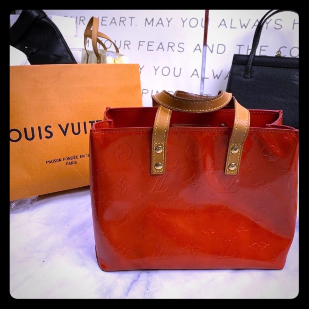 LOUIS VUITTON reade cherry🍒 red Vernis tote